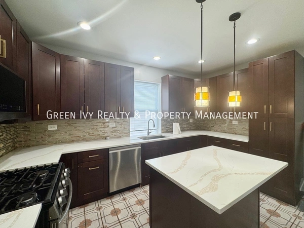 3 bedrooms apartment for rent in Belmont Cragin - Northwest Side, Chicago