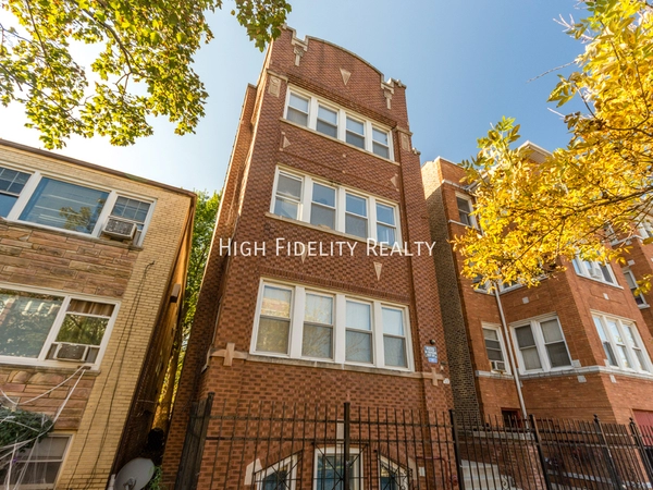 3 bedrooms apartment for rent in Albany Park - Far North Side, Chicago