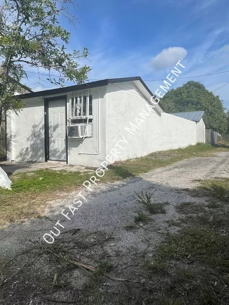 Studio Apartment for rent in Macfarlane Park - West Tampa, Tampa