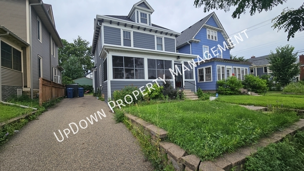 3 bedrooms apartment for rent in Lowry Hill East - Bde Maka Ska-Isles, Minneapolis