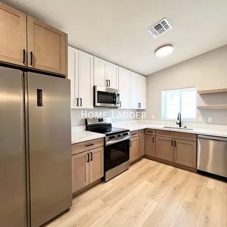 4 bedrooms apartment for rent in Central City - Phoenix, Phoenix