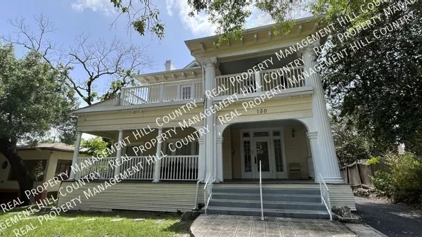 4 bedrooms apartment for rent in Tobin Hill - Central SATX, San Antonio