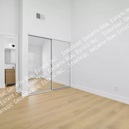 2 bedrooms apartment for rent in Toluca Lake - San Fernando Valley, Los Angeles
