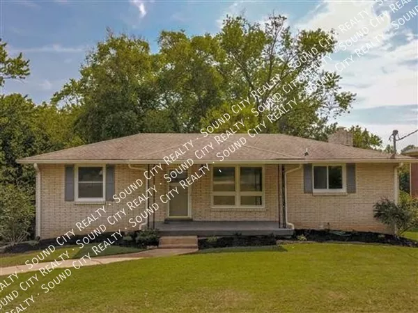 4 bedrooms apartment for rent in Donelson - East Nashville, Nashville