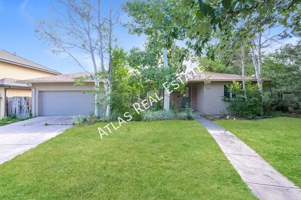4 bedrooms apartment for rent in Belcaro - East Denver, Denver