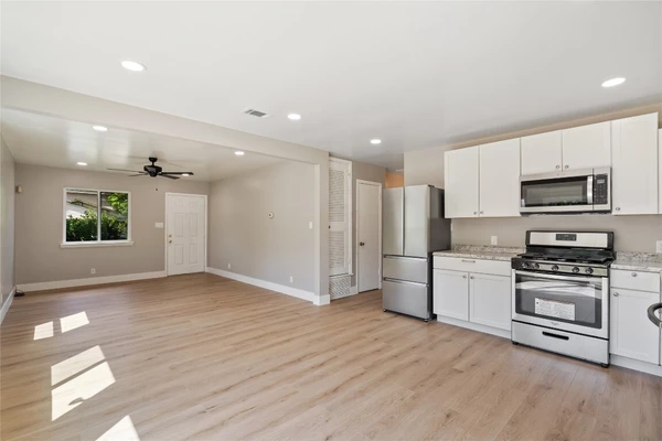 3 bedrooms apartment for rent in Govalle - East Austin, Austin
