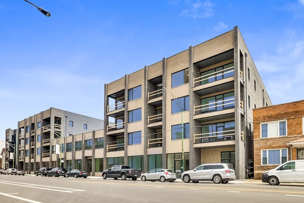 2 bedrooms apartment for rent in Roscoe Village - North Side, Chicago