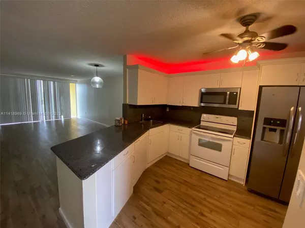 2 bedrooms apartment for rent in North Miami Beach - Miami Dade, Miami