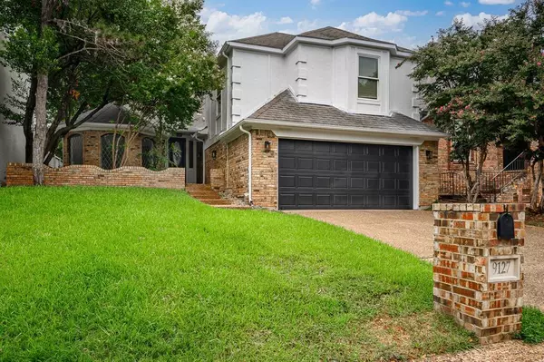 3 bedrooms apartment for rent in Bluffview - Nw Dallas, Dallas