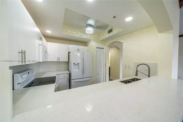 3 bedrooms apartment for rent in Westchester FL - Miami Dade, Miami