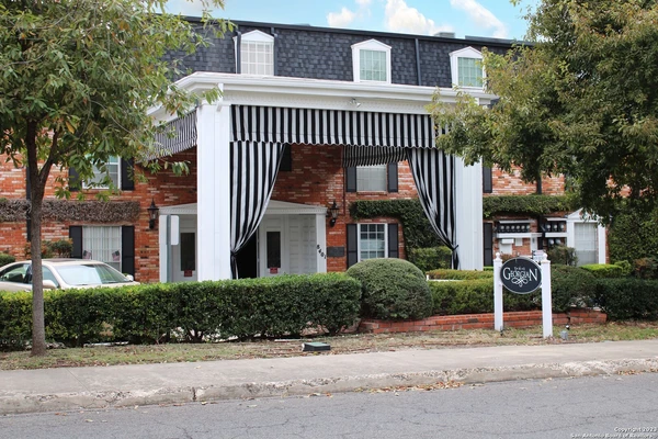 2 bedrooms apartment for rent in Alamo Heights - Central SATX, San Antonio