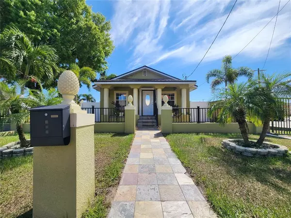 3 bedrooms apartment for rent in Macfarlane Park - West Tampa, Tampa