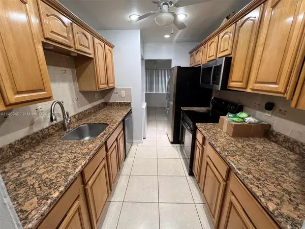 3 bedrooms apartment for rent in West Park - Broward County, Miami