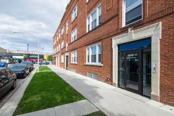 1 bedroom apartment for rent in Portage Park - Northwest Side, Chicago