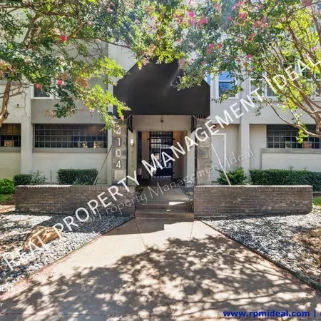 2 bedrooms apartment for rent in Oak Lawn - Ne Dallas, Dallas