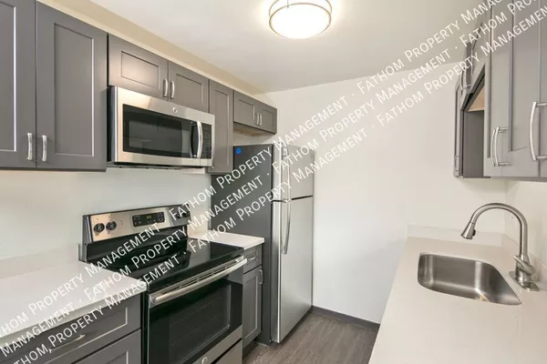 2 bedrooms apartment for rent in North Admiral - West Seattle, Seattle