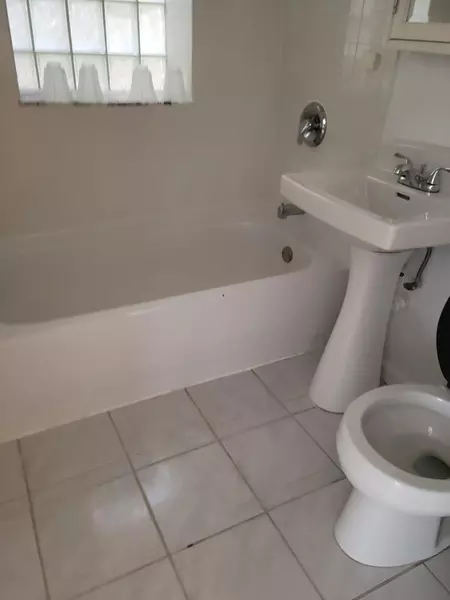 2 bedrooms apartment for rent in Irving Park - Northwest Side, Chicago
