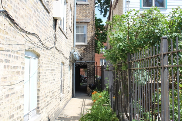 2 bedrooms apartment for rent in Irving Park - Northwest Side, Chicago