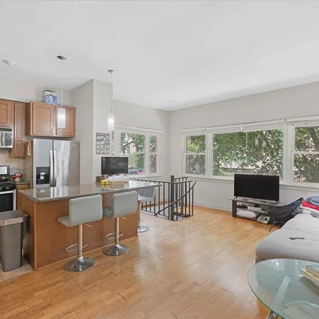 2 bedrooms apartment for rent in Boystown - North Side, Chicago