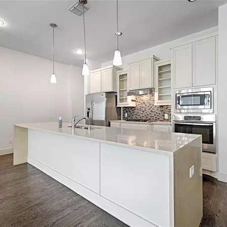 3 bedrooms apartment for rent in Uptown - Ne Dallas, Dallas