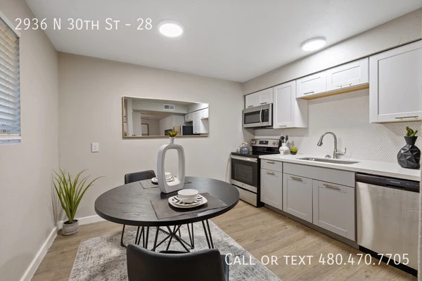 2 bedrooms apartment for rent in Camelback East - Phoenix, Phoenix