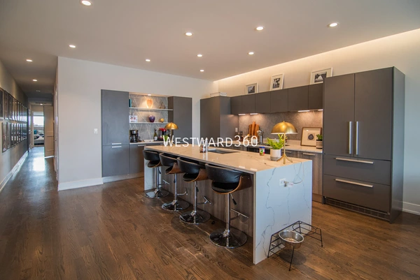 3 bedrooms apartment for rent in River West - Central, Chicago