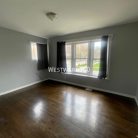 3 bedrooms apartment for rent in Chicago Lawn - Southwest Side, Chicago
