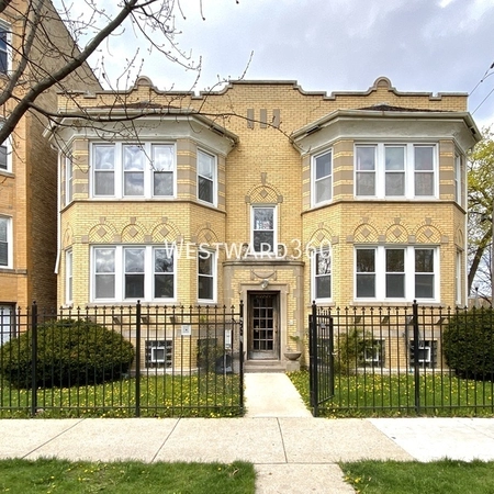 2 bedrooms apartment for rent in Albany Park - Far North Side, Chicago
