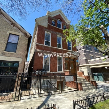 3 bedrooms apartment for rent in Gold Coast - Central, Chicago