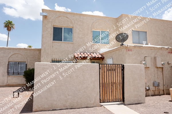 2 bedrooms apartment for rent in Maryvale - Phoenix, Phoenix