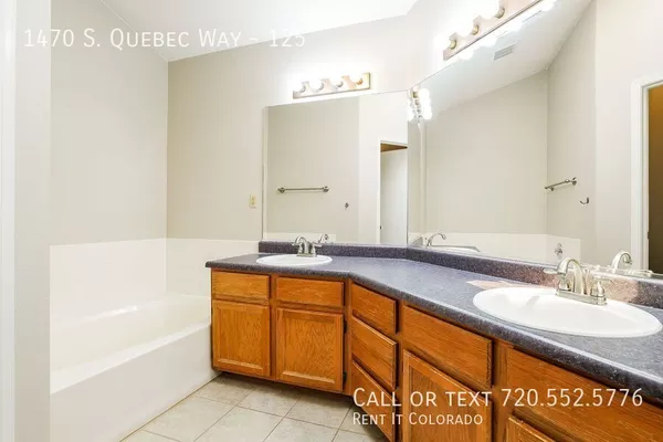 3 bedrooms apartment for rent in Washington Virginia Vale - East Denver, Denver