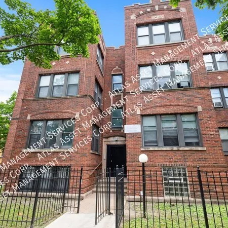 2 bedrooms apartment for rent in South Shore - South Side, Chicago