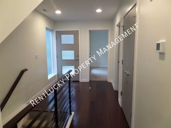 4 bedrooms apartment for rent in Beacon Hill Seattle - SE Seattle, Seattle