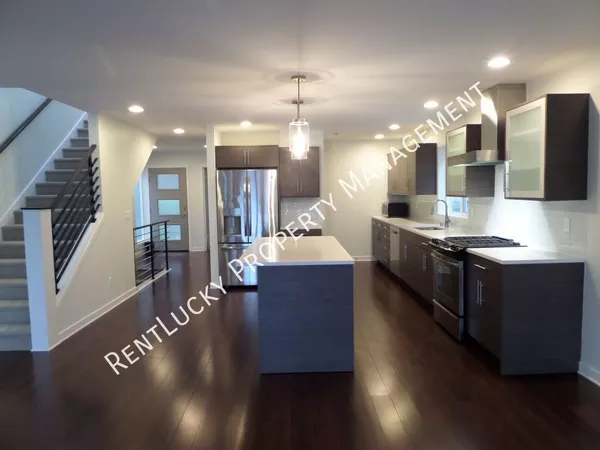 4 bedrooms apartment for rent in Beacon Hill Seattle - SE Seattle, Seattle