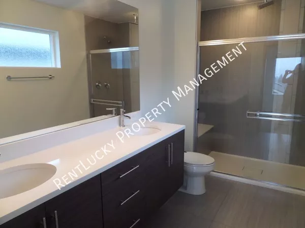 4 bedrooms apartment for rent in Beacon Hill Seattle - SE Seattle, Seattle