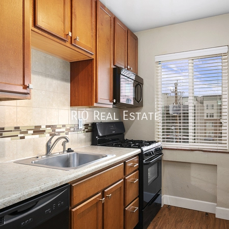 2 bedrooms apartment for rent in Cherry Creek - East Denver, Denver