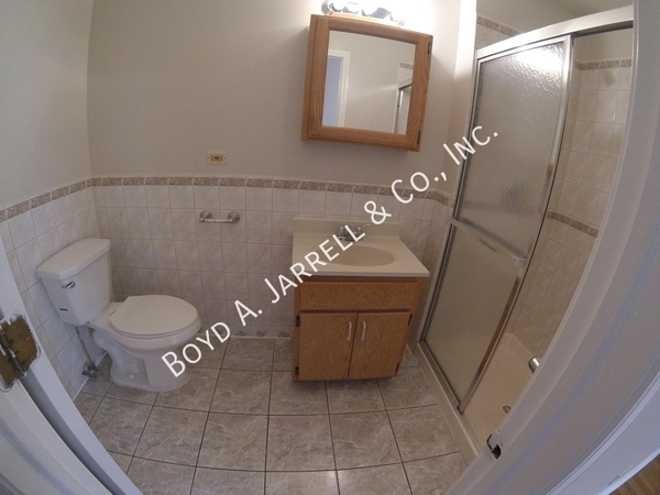 4 bedrooms apartment for rent in Washington Park - South Side, Chicago