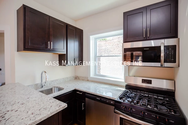 2 bedrooms apartment for rent in Portage Park - Northwest Side, Chicago
