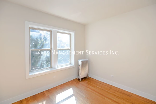 2 bedrooms apartment for rent in Portage Park - Northwest Side, Chicago