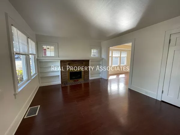 4 bedrooms apartment for rent in University District - North Seattle, Seattle
