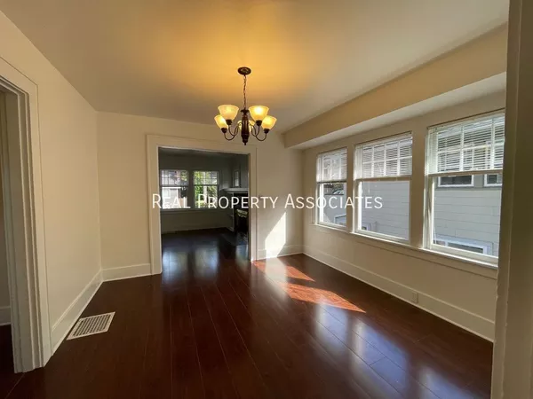 4 bedrooms apartment for rent in University District - North Seattle, Seattle