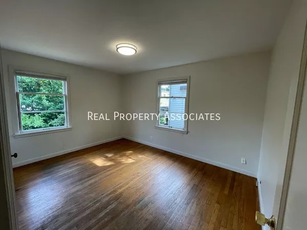3 bedrooms apartment for rent in Laurelhurst - North Seattle, Seattle