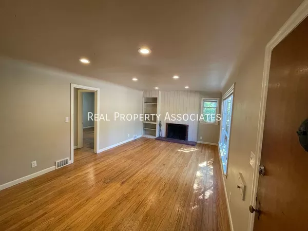 3 bedrooms apartment for rent in Laurelhurst - North Seattle, Seattle
