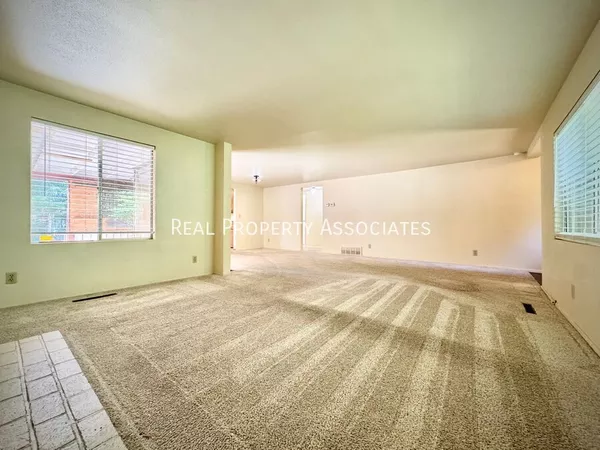 2 bedrooms apartment for rent in Pinehurst - North Seattle, Seattle