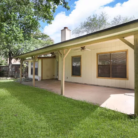 4 bedrooms apartment for rent in Northwest Side - West SATX, San Antonio
