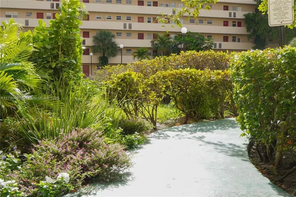 2 bedrooms apartment for rent in North Miami Beach - Miami Dade, Miami