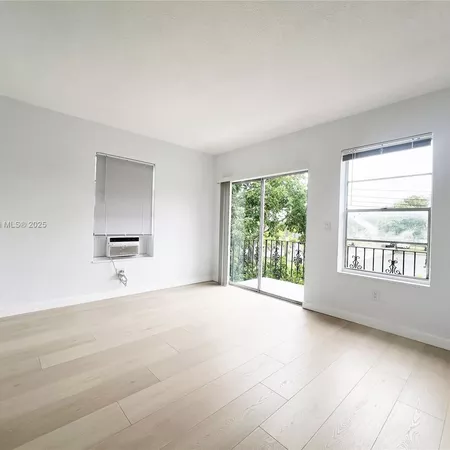 2 bedrooms apartment for rent in Upper East Side - Miami, Miami