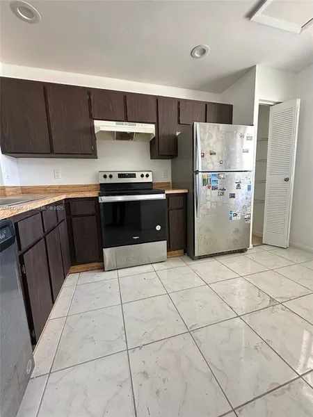 2 bedrooms apartment for rent in West Park - Broward County, Miami