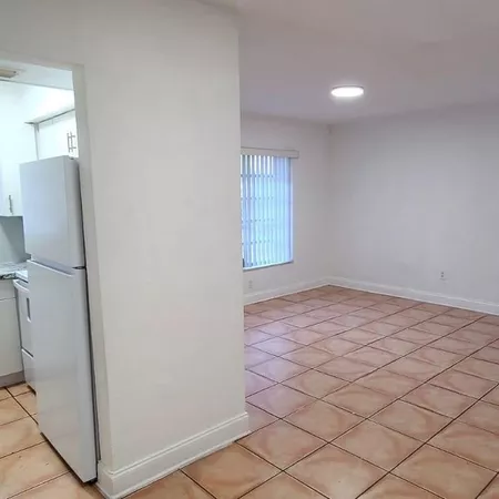 2 bedrooms apartment for rent in Upper East Side - Miami, Miami