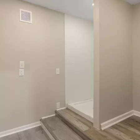Coliving in Blue Springs - Outer KCMO, Kansas City